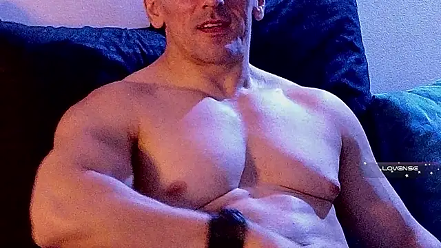 Snapshot of life_warrior chatting on 03-19-25, 12:48 life warrior online show from 03-19-25, 12:48