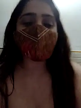 Snapshot of shreya1765 chatting on 03-23-25, 05:43 shreya1765 online show from 03-23-25, 05:43