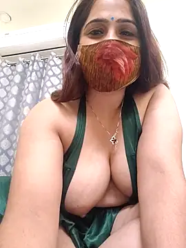 Snapshot of shreya1765 chatting on 11-12-25, 10:15 shreya1765 online show from 11-12-25, 10:15