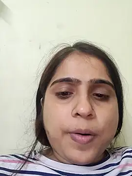 Snapshot of shreya1765 chatting on 11-23-25, 04:29 shreya1765 online show from 11-23-25, 04:29