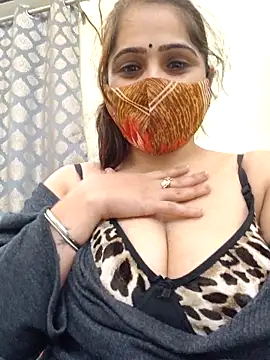 Snapshot of shreya1765 chatting on 12-18-25, 04:18 shreya1765 online show from 12-18-25, 04:18