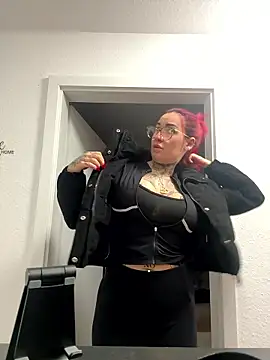 Mia-Fuchs online show from 01-07-26, 12:51