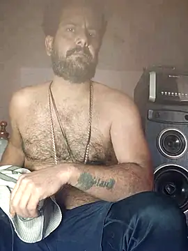 MAGNETICDADDY8 online show from 12-15-25, 06:17