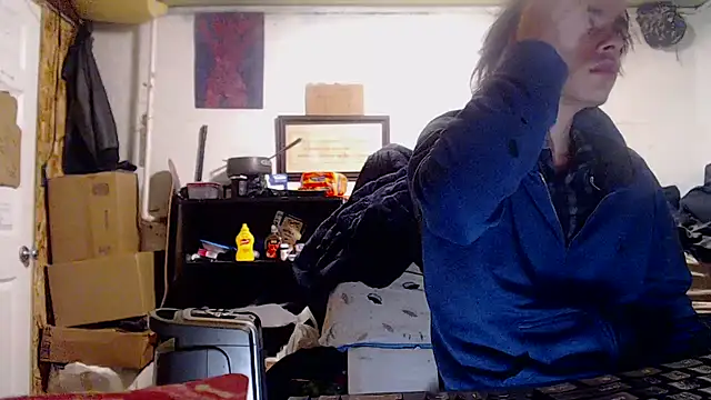 Snapshot of SadCatDaddy chatting on 01-15-25, 10:35 SadCatDaddy online show from 01-15-25, 10:35