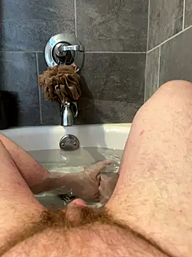 Snapshot of Ucsamiam chatting on 09-18-25, 10:12 Ucsamiam online show from 09-18-25, 10:12