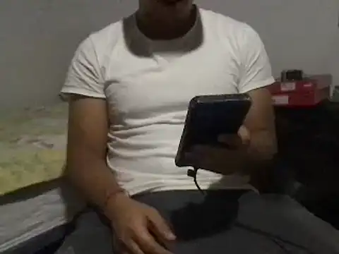 Snapshot of RODRI_POLLADURA chatting on 01-02-25, 12:45 RODRI POLLADURA online show from 01-02-25, 12:45