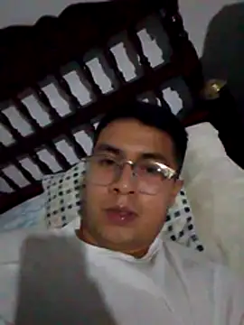 RODRI POLLADURA online show from 11-22-25, 01:59