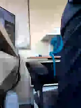 Snapshot of securityhot chatting on 01-26-25, 11:17 securityhot online show from 01-26-25, 11:17