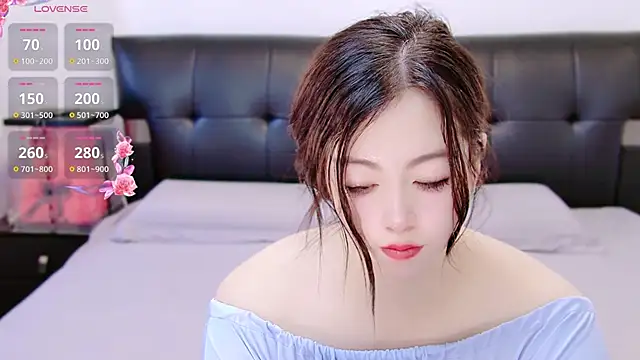 Snapshot of Mi--Manchi chatting on 07-25-26, 01:47 Mi--Manchi online show from 07-25-26, 01:47