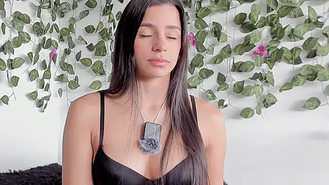 Laurensmith9 online show from 02-22-26, 02:04