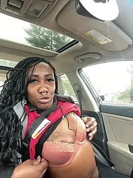 Snapshot of Yoshibaby2670 chatting on 01-31-25, 06:36 Yoshibaby2670 online show from 01-31-25, 06:36