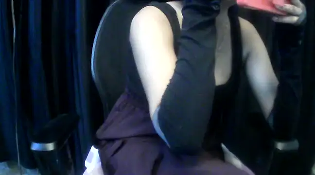 Snapshot of hot-niti chatting on 02-23-25, 08:33 hot-niti online show from 02-23-25, 08:33