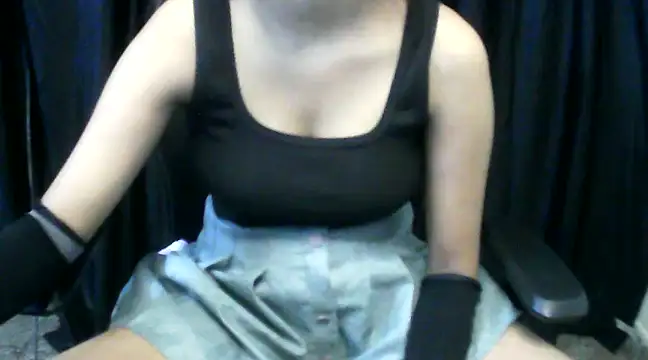 Snapshot of hot-niti chatting on 02-28-25, 09:44 hot-niti online show from 02-28-25, 09:44