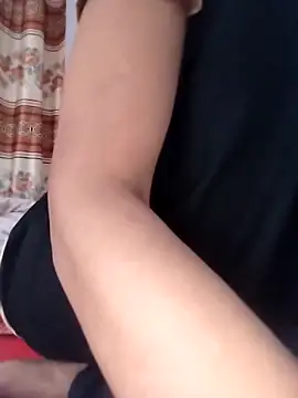 Snapshot of 124pakhi chatting on 03-12-25, 11:20 124pakhi online show from 03-12-25, 11:20