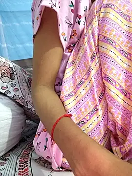 Snapshot of 124pakhi chatting on 10-07-25, 05:48 124pakhi online show from 10-07-25, 05:48