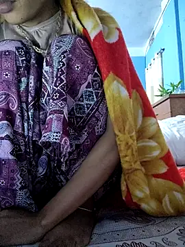 Snapshot of 124pakhi chatting on 12-04-25, 04:11 124pakhi online show from 12-04-25, 04:11