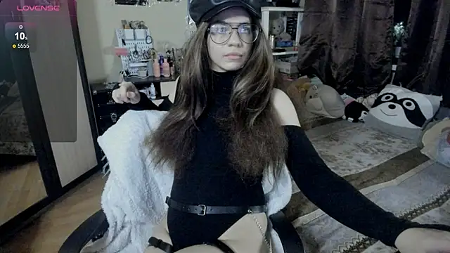 Snapshot of alexiamaleax chatting on 10-11-25, 11:58 alexiamaleax online show from 10-11-25, 11:58