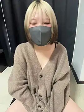 Snapshot of Hikaru-chan chatting on 01-18-25, 02:36 Hikaru-chan online show from 01-18-25, 02:36