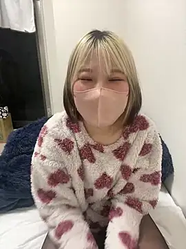 Snapshot of Hikaru-chan chatting on 02-09-25, 05:11 Hikaru-chan online show from 02-09-25, 05:11