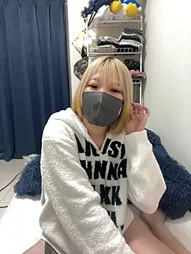 Snapshot of Hikaru-chan chatting on 03-13-25, 07:06 Hikaru-chan online show from 03-13-25, 07:06