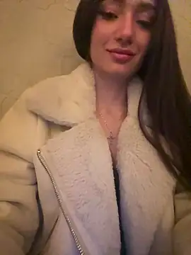 Maddy Jones online show from 01-22-25, 12:16