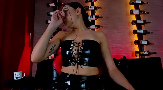 LiaOwen  online show from 01-30-25, 01:42