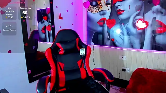 Snapshot of Anniee_x chatting on 03-03-26, 12:44 Anniee x online show from 03-03-26, 12:44