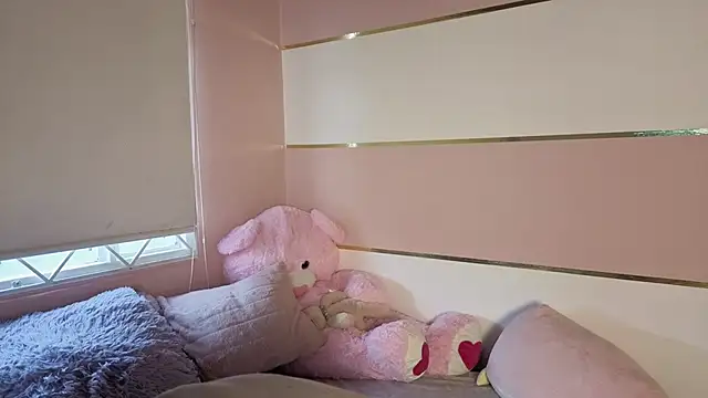 Charlotte  Miller online show from 10-17-25, 11:46