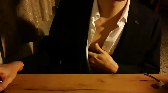 Snapshot of KYU890428 chatting on 02-16-25, 04:53 KYU890428 online show from 02-16-25, 04:53