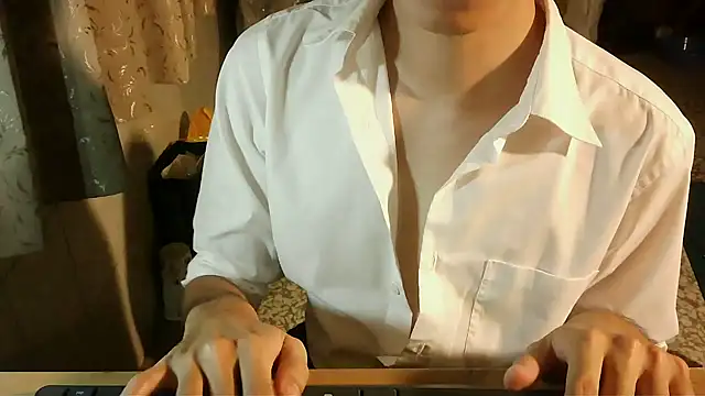 Snapshot of KYU890428 chatting on 09-09-25, 05:34 KYU890428 online show from 09-09-25, 05:34