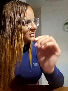 AliceRuivinha2 online show from 02-28-25, 01:47