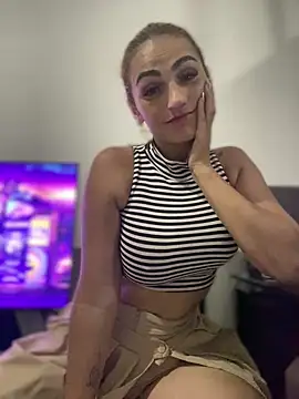 Snapshot of Samantha_bigboobs chatting on 01-08-25, 01:42 Samantha bigboobs online show from 01-08-25, 01:42