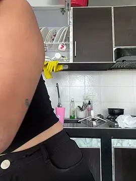 Snapshot of Samantha_bigboobs chatting on 02-01-25, 09:19 Samantha bigboobs online show from 02-01-25, 09:19