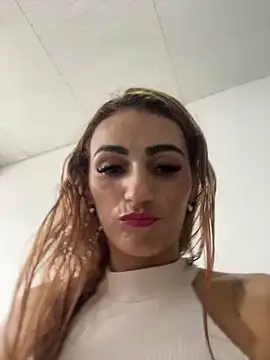 Snapshot of Samantha_bigboobs chatting on 02-12-25, 10:26 Samantha bigboobs online show from 02-12-25, 10:26