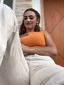 Snapshot of Samantha_bigboobs chatting on 03-22-25, 09:53 Samantha bigboobs online show from 03-22-25, 09:53