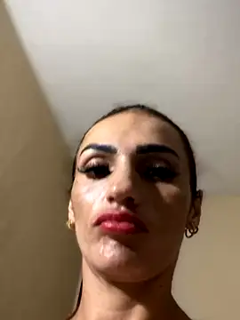 Snapshot of Samantha_bigboobs chatting on 10-16-25, 03:02 Samantha bigboobs online show from 10-16-25, 03:02