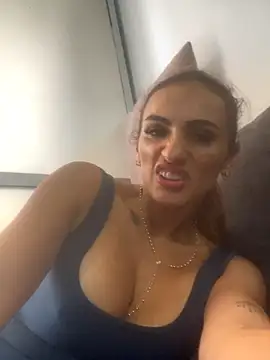 Samantha bigboobs online show from 12-03-25, 06:17