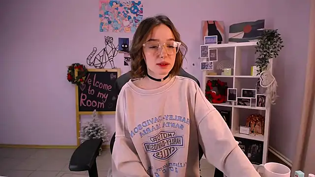 MiniSofy online show from 01-15-25, 07:23