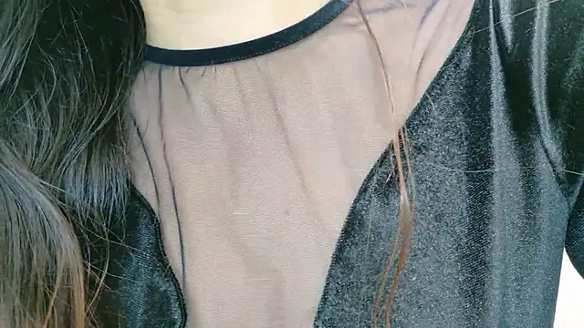 Snapshot of Mary-JP chatting on 10-16-25, 03:29 Mary-JP online show from 10-16-25, 03:29