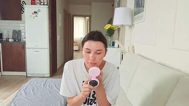 KristineEsme online show from 04-23-26, 05:19