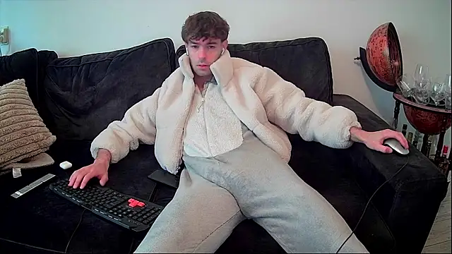 onesieboyx online show from 11-21-25, 09:52