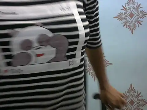 Misha Sweett online show from 01-22-25, 08:06