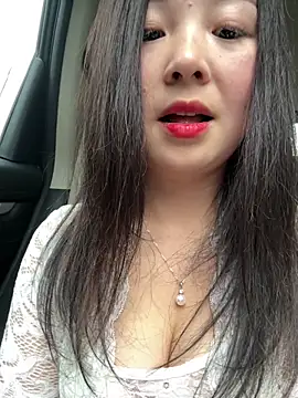 Snapshot of SSSniang- chatting on 02-08-25, 07:48 SSSniang- online show from 02-08-25, 07:48