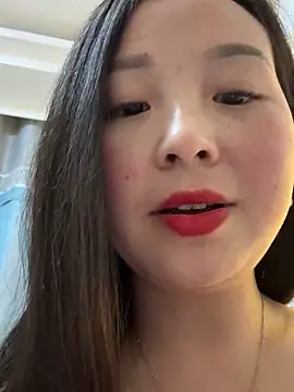 Snapshot of SSSniang- chatting on 02-11-25, 05:26 SSSniang- online show from 02-11-25, 05:26