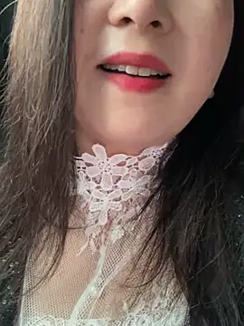 Snapshot of SSSniang- chatting on 02-21-25, 07:23 SSSniang- online show from 02-21-25, 07:23