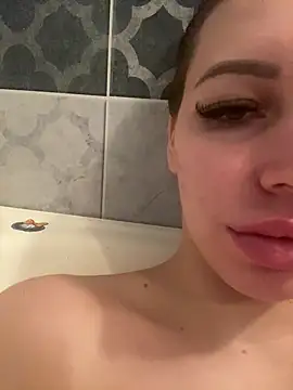 Snapshot of black_cati chatting on 01-08-25, 05:05 black cati online show from 01-08-25, 05:05