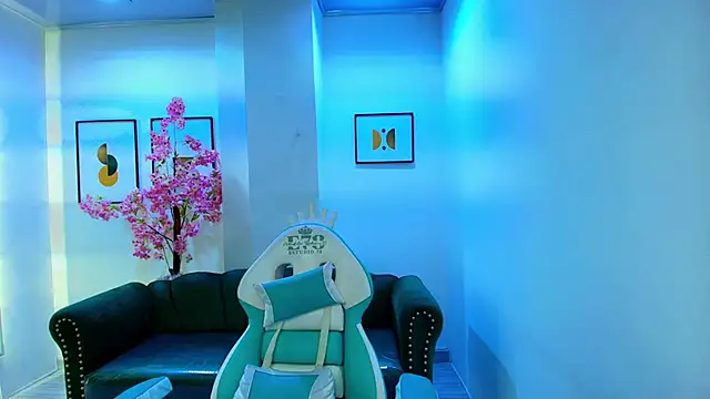 Snapshot of Arianna_sweeet chatting on 11-09-25, 03:49 Arianna sweeet online show from 11-09-25, 03:49