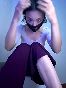 Snapshot of csck2025 chatting on 10-28-25, 08:51 csck2025 online show from 10-28-25, 08:51