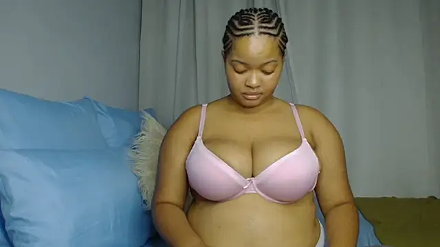 Snapshot of sexytinashe21 chatting on 03-11-25, 05:35 sexytinashe21 online show from 03-11-25, 05:35