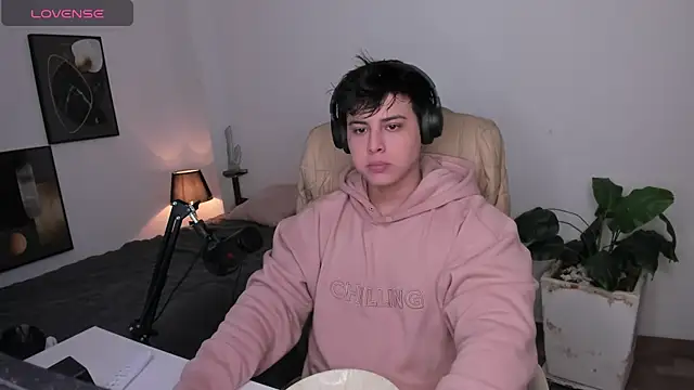 Thom Ohtani online show from 11-14-25, 02:54